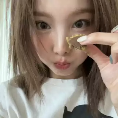 闻皎月